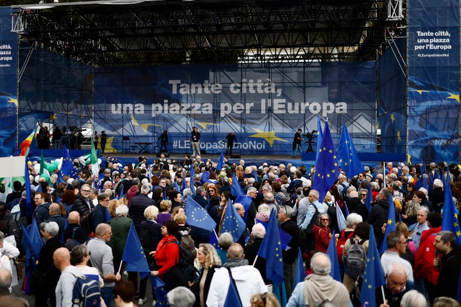 CORRECTS DATE People gather on the occasion of a Pro-Europe demonstration asking for more cohesion in the EU on the wake of the recent changes of priorities in International politics, in Rome, Saturday, March 15, 2025. (Cecilia Fabiano/LaPresse via AP)